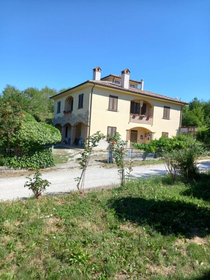 Hotel Il Castellare Gualdo Tadino Exterior foto